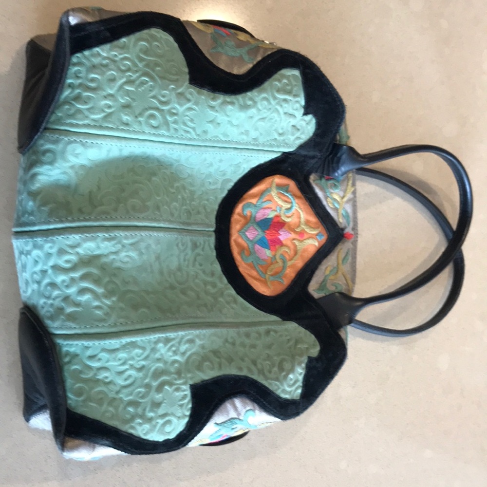 Pop pillow handbag.